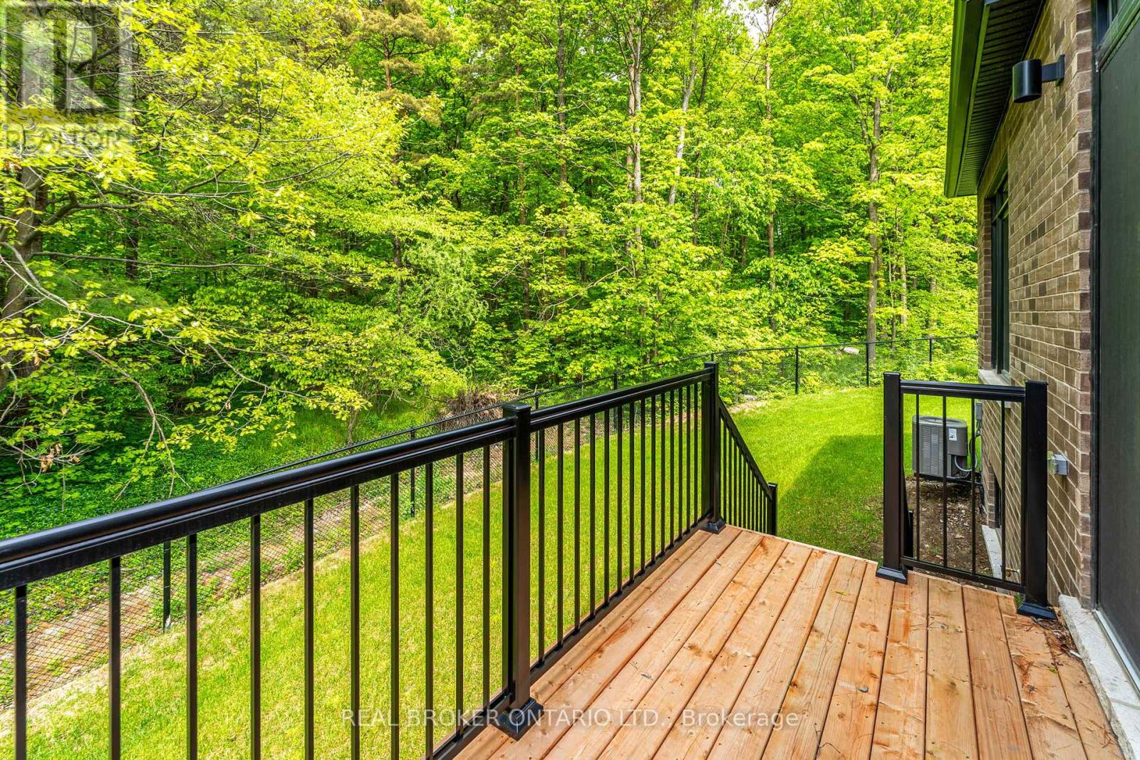 9 Vern Robertson Gate, Uxbridge, Ontario  L9P 0R9 - Photo 25 - N12978880