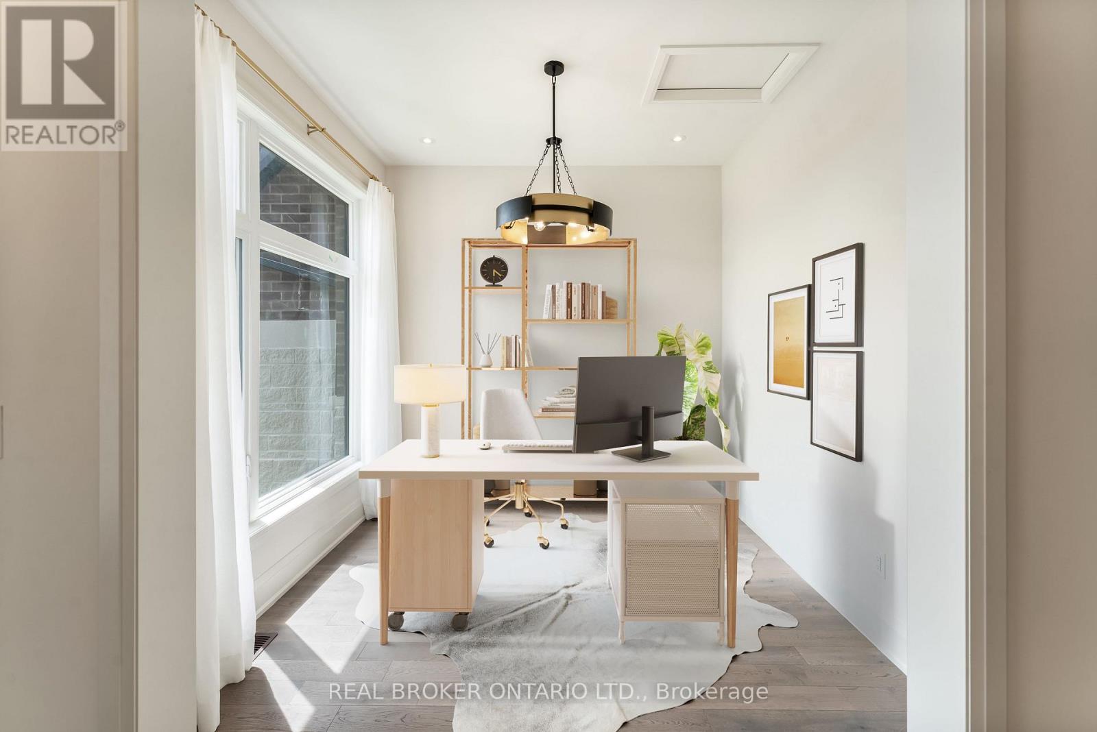 9 Vern Robertson Gate, Uxbridge, Ontario  L9P 0R9 - Photo 3 - N12978880