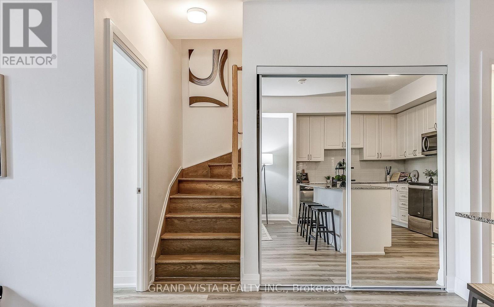 B602 - 5279 Highway 7, Vaughan, Ontario  L4L 0J1 - Photo 15 - N12978900