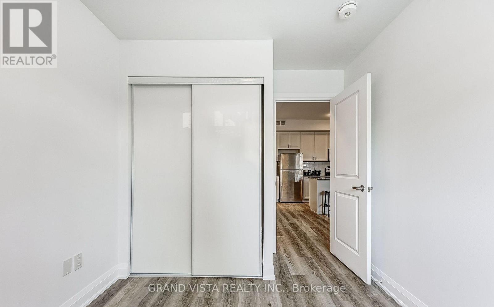 B602 - 5279 Highway 7, Vaughan, Ontario  L4L 0J1 - Photo 20 - N12978900