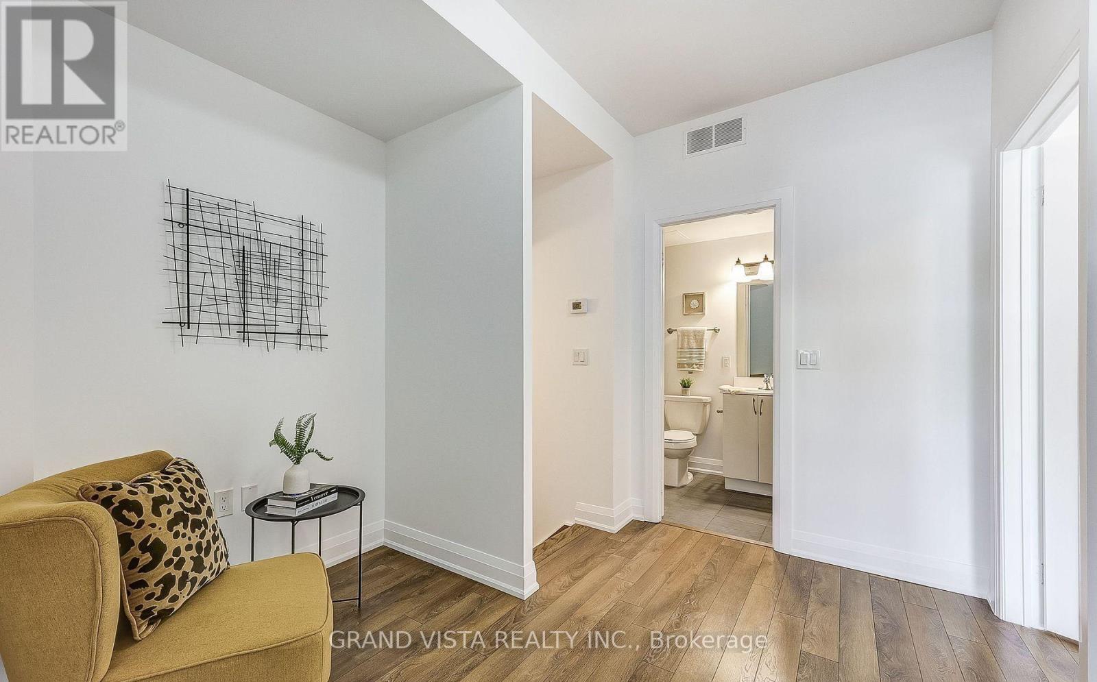 B602 - 5279 Highway 7, Vaughan, Ontario  L4L 0J1 - Photo 22 - N12978900