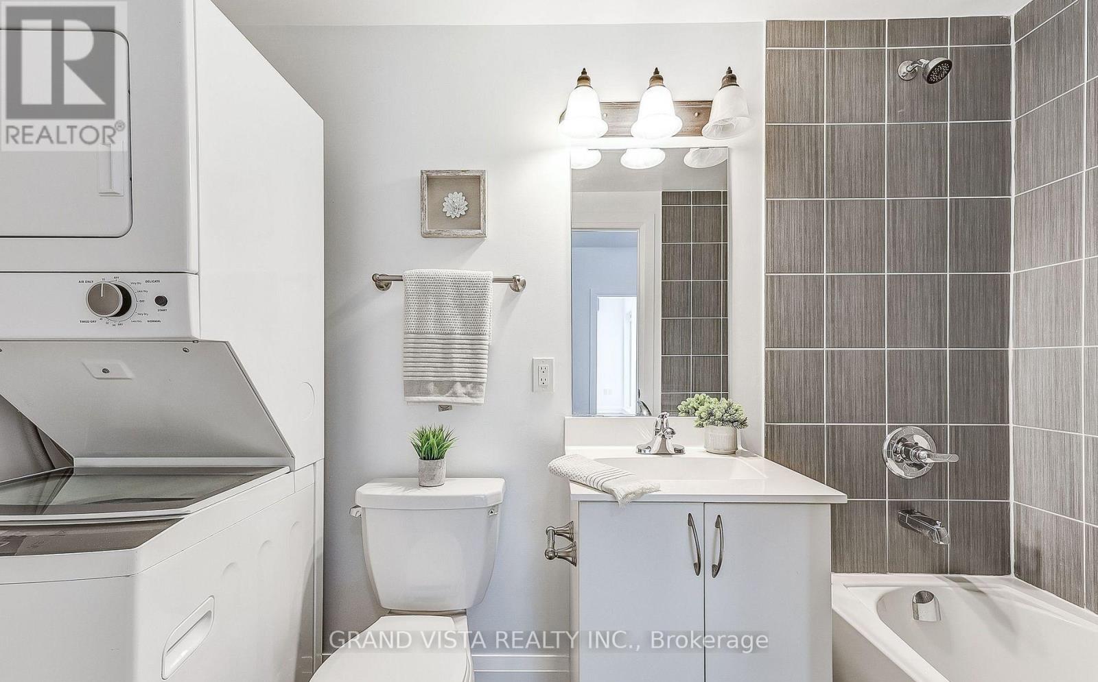 B602 - 5279 Highway 7, Vaughan, Ontario  L4L 0J1 - Photo 36 - N12978900