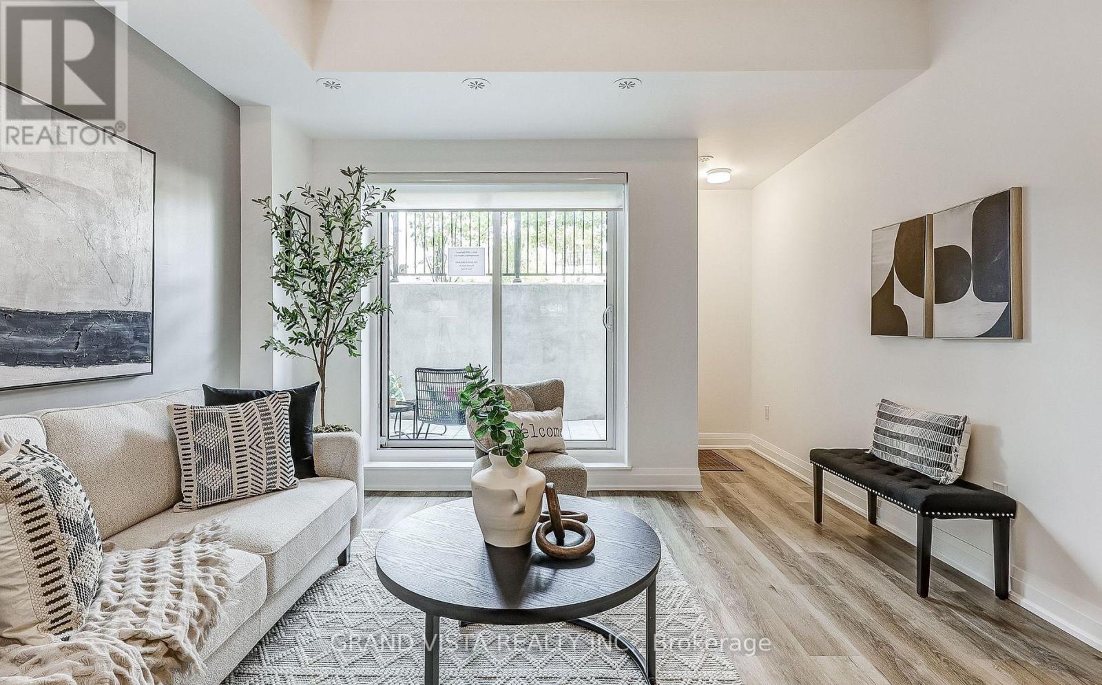 B602 - 5279 Highway 7, Vaughan, Ontario  L4L 0J1 - Photo 9 - N12978900