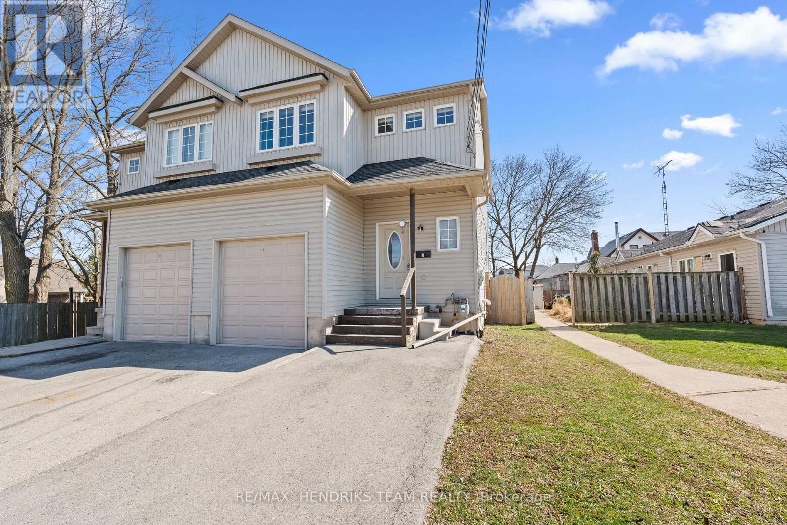 2 Townline Road E, Thorold, Ontario  L2V 2C3 - Photo 1 - X12754662