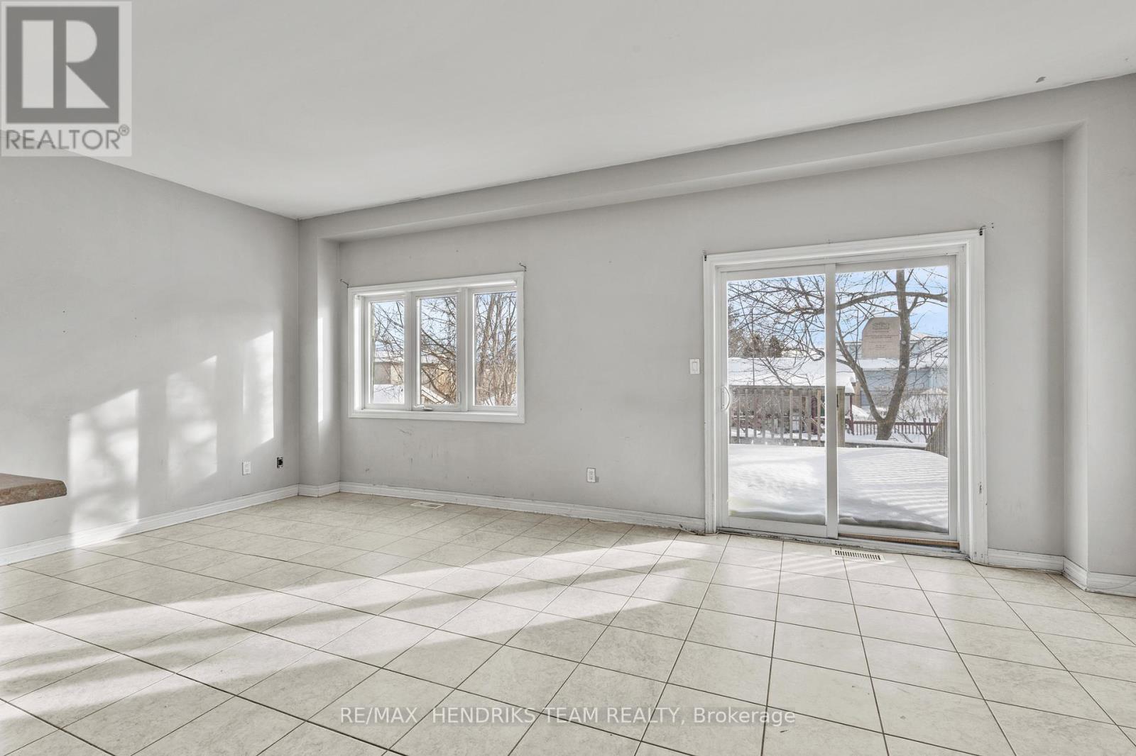 2 Townline Road E, Thorold, Ontario  L2V 2C3 - Photo 13 - X12754662