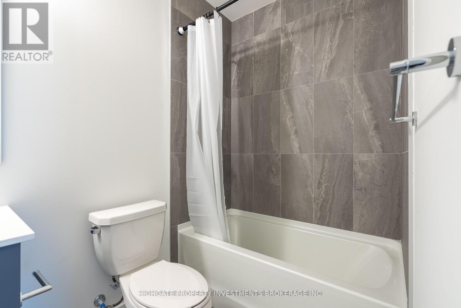 1109 - 56 Lakeside Terrace, Barrie (Little Lake), Ontario  L4M 7B9 - Photo 18 - S12978784