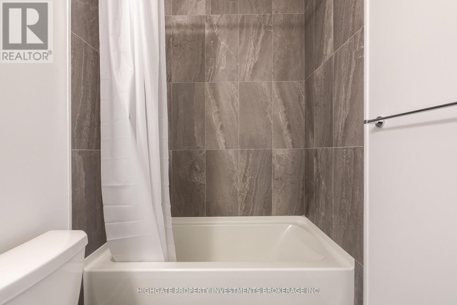 1109 - 56 Lakeside Terrace, Barrie (Little Lake), Ontario  L4M 7B9 - Photo 19 - S12978784