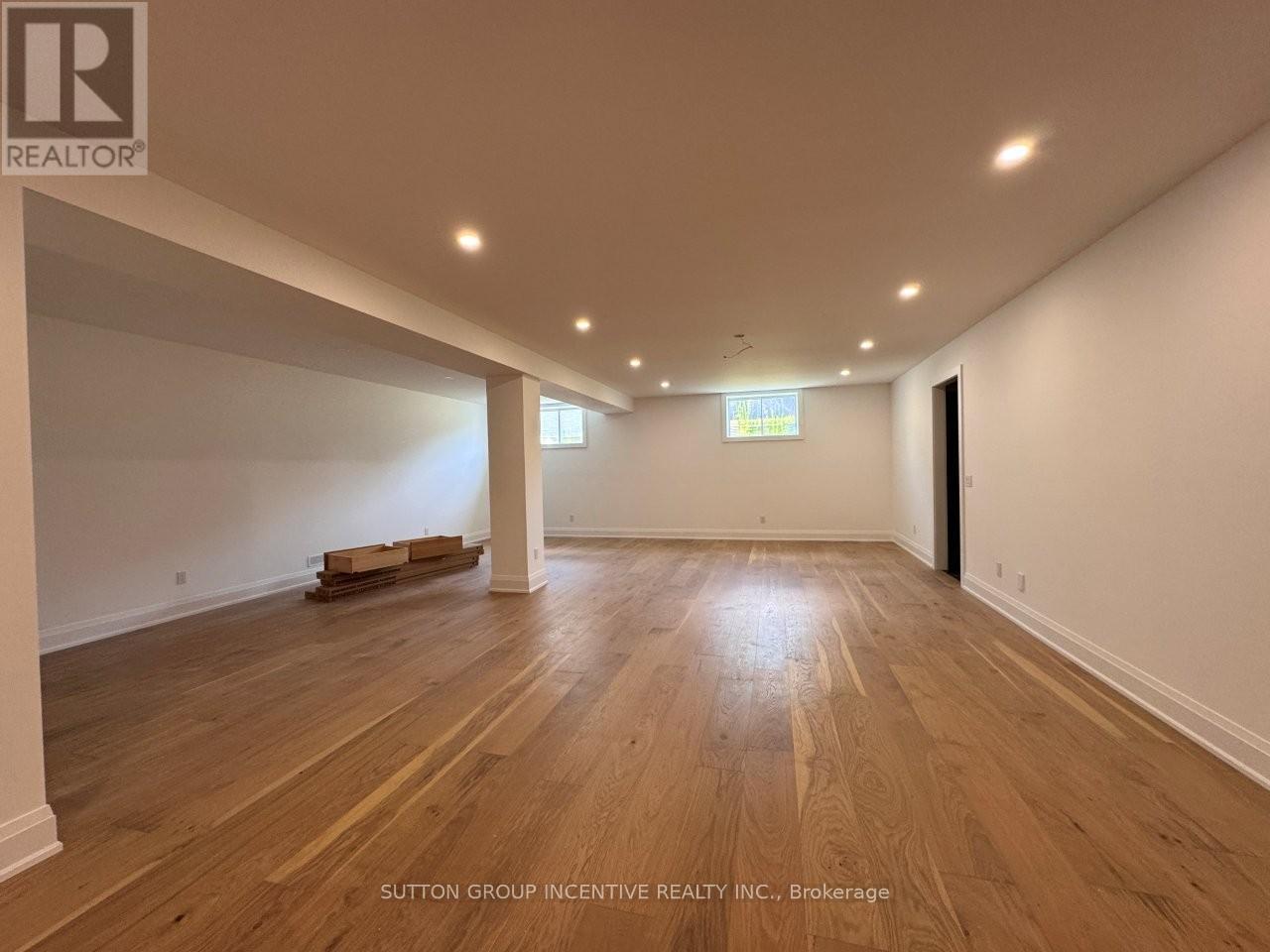 5 Jean Miller Court, Springwater, Ontario  L9X 2B1 - Photo 18 - S12978812