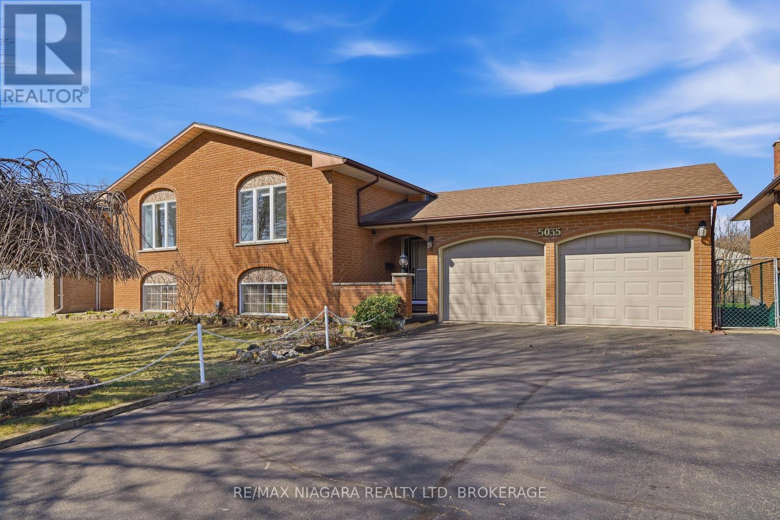 5035 PETTIT AVENUE, Niagara Falls, Ontario