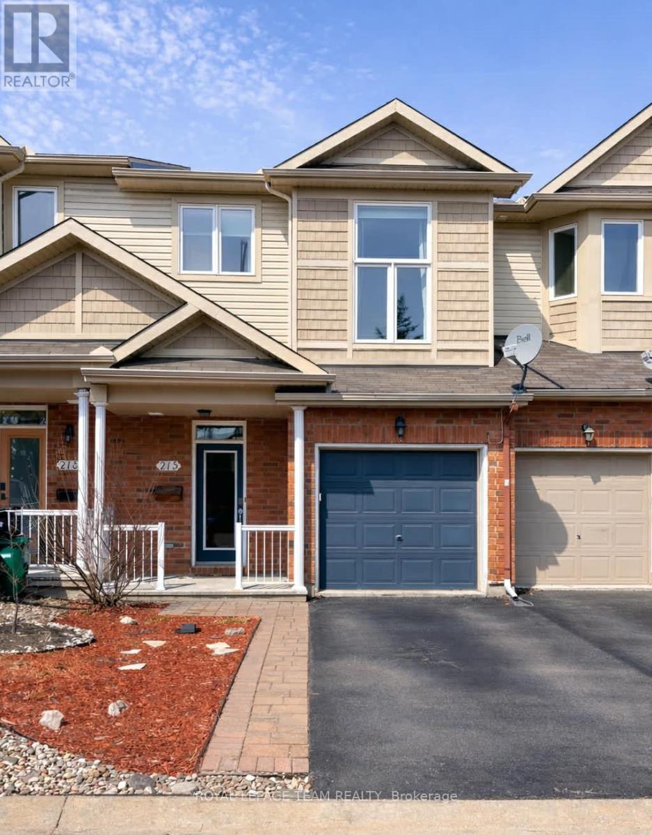 215 PARKROSE PRIVATE, Ottawa, Ontario