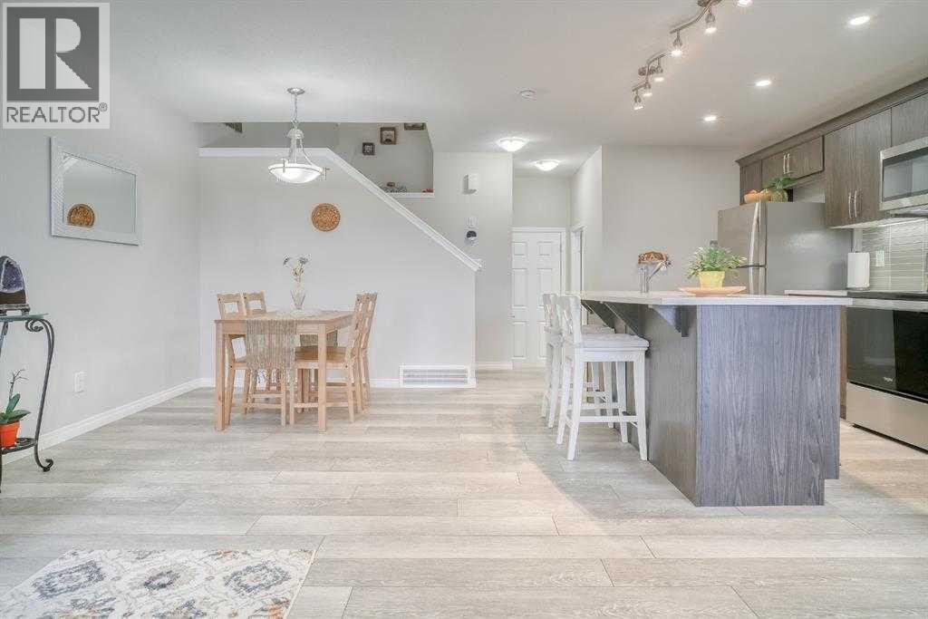 97 Yorkville Boulevard SW, Calgary, Alberta  T2X 4J9 - Photo 10 - A2277782