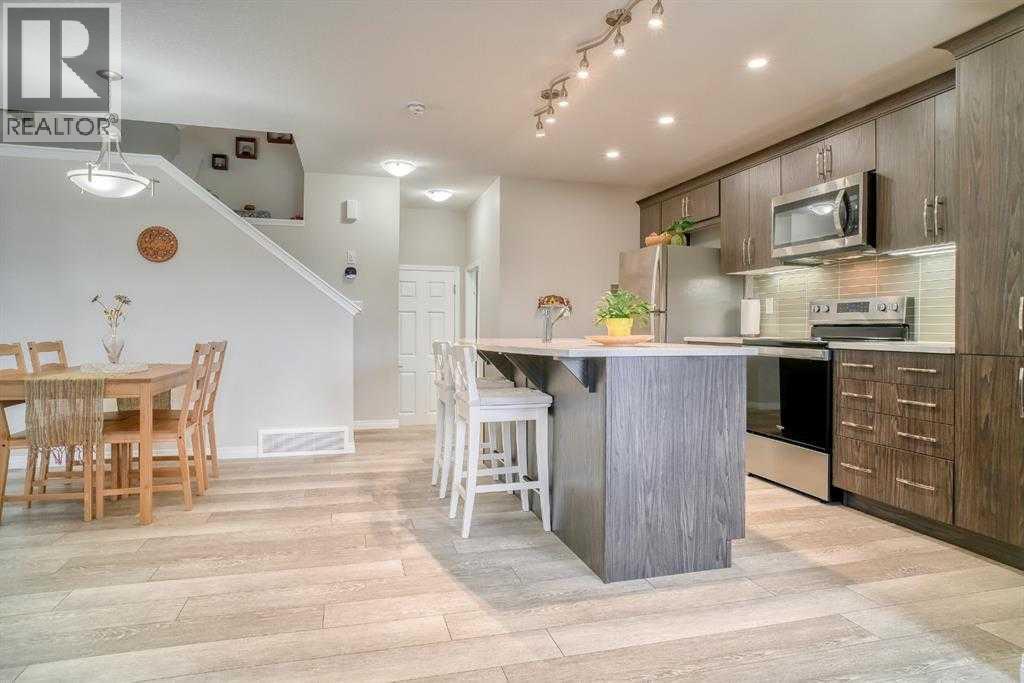 97 Yorkville Boulevard SW, Calgary, Alberta  T2X 4J9 - Photo 15 - A2277782