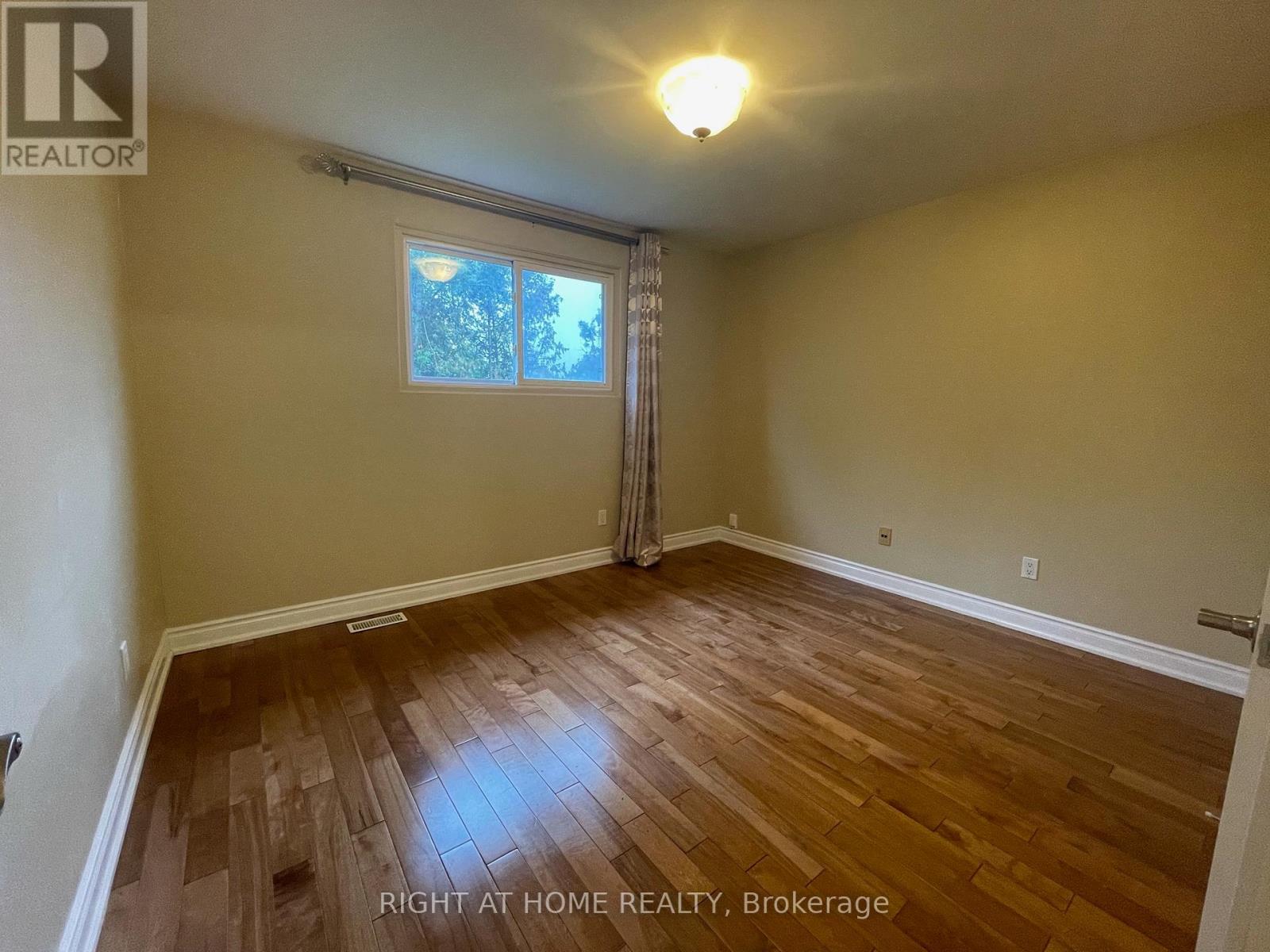 Upper - 165 Angus Drive, Toronto, Ontario  M2J 2W9 - Photo 11 - C12769908