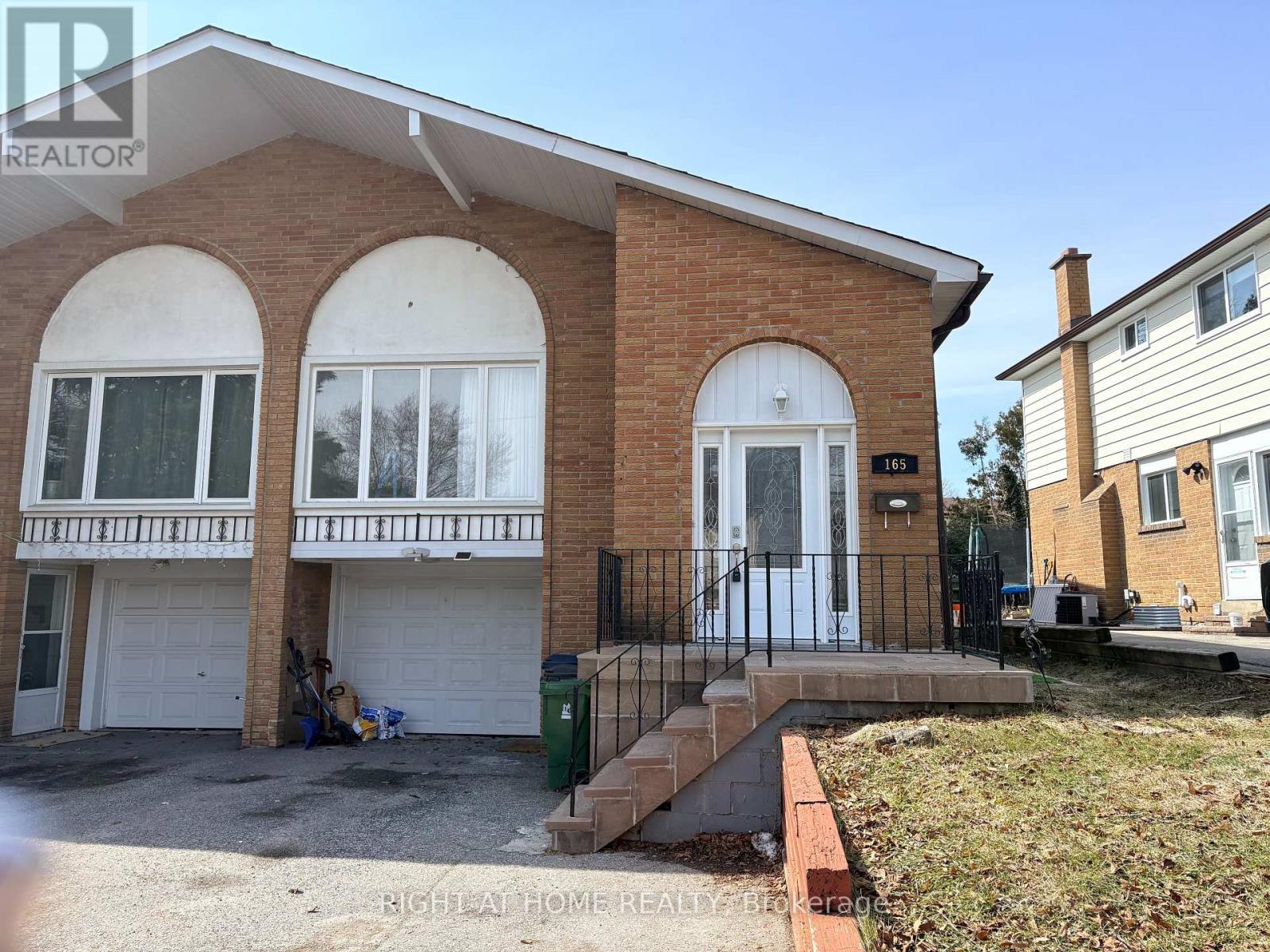 UPPER - 165 ANGUS DRIVE, Toronto, Ontario
