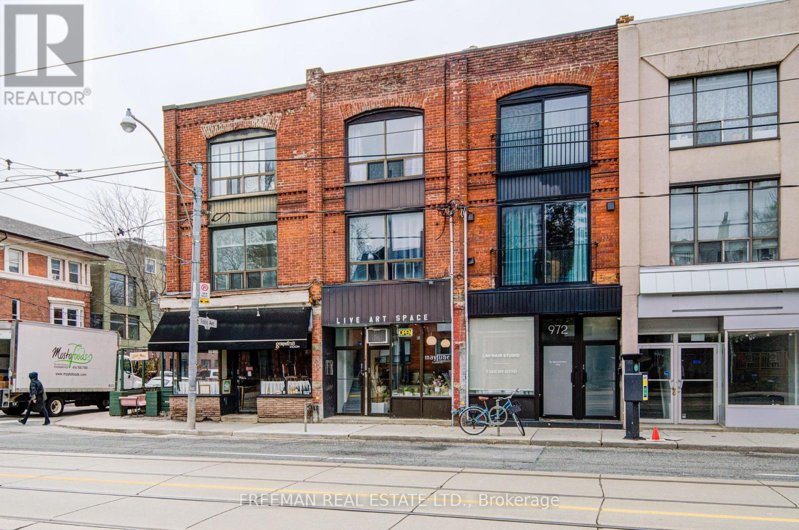 970 Bathurst Street, Toronto, Ontario  M5R 3G6 - Photo 2 - C12973458