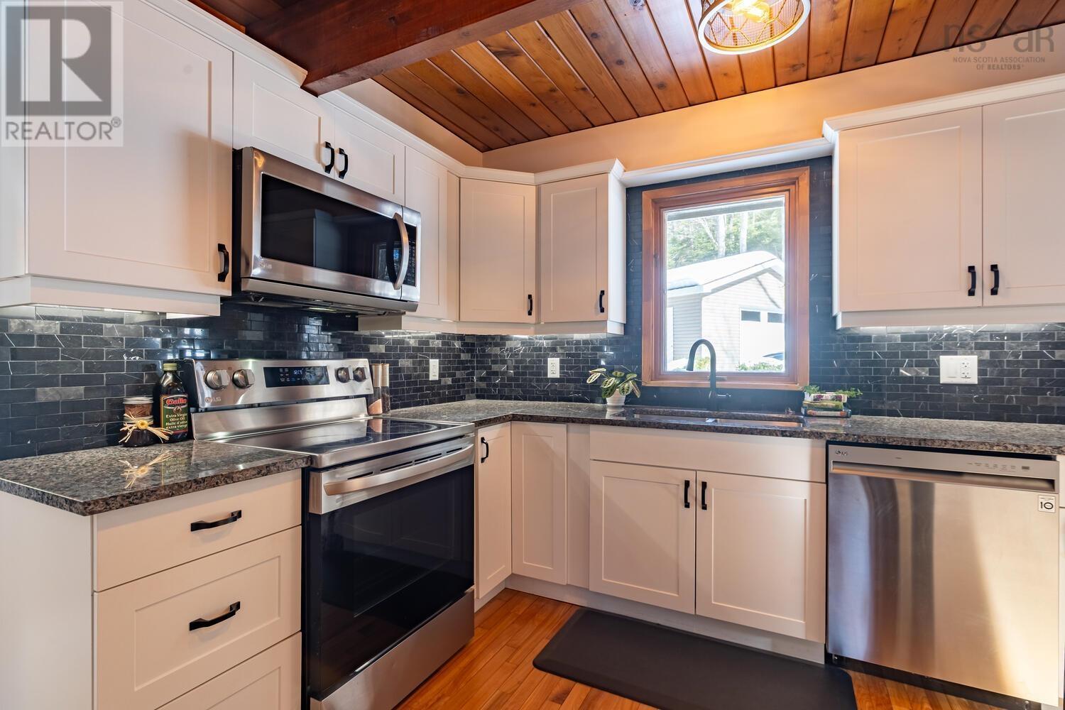 26 Anthony Avenue, Fletchers Lake, Nova Scotia  B2T 1A3 - Photo 5 - 202603938