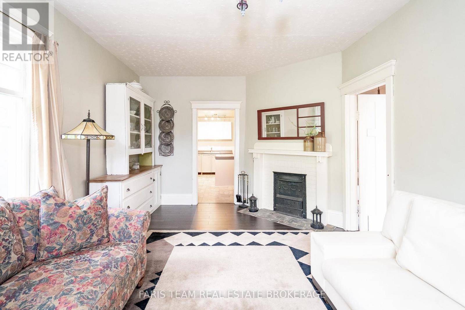 105 Barrie Street, Bradford West Gwillimbury, Ontario  L9S 2C9 - Photo 19 - N12826706