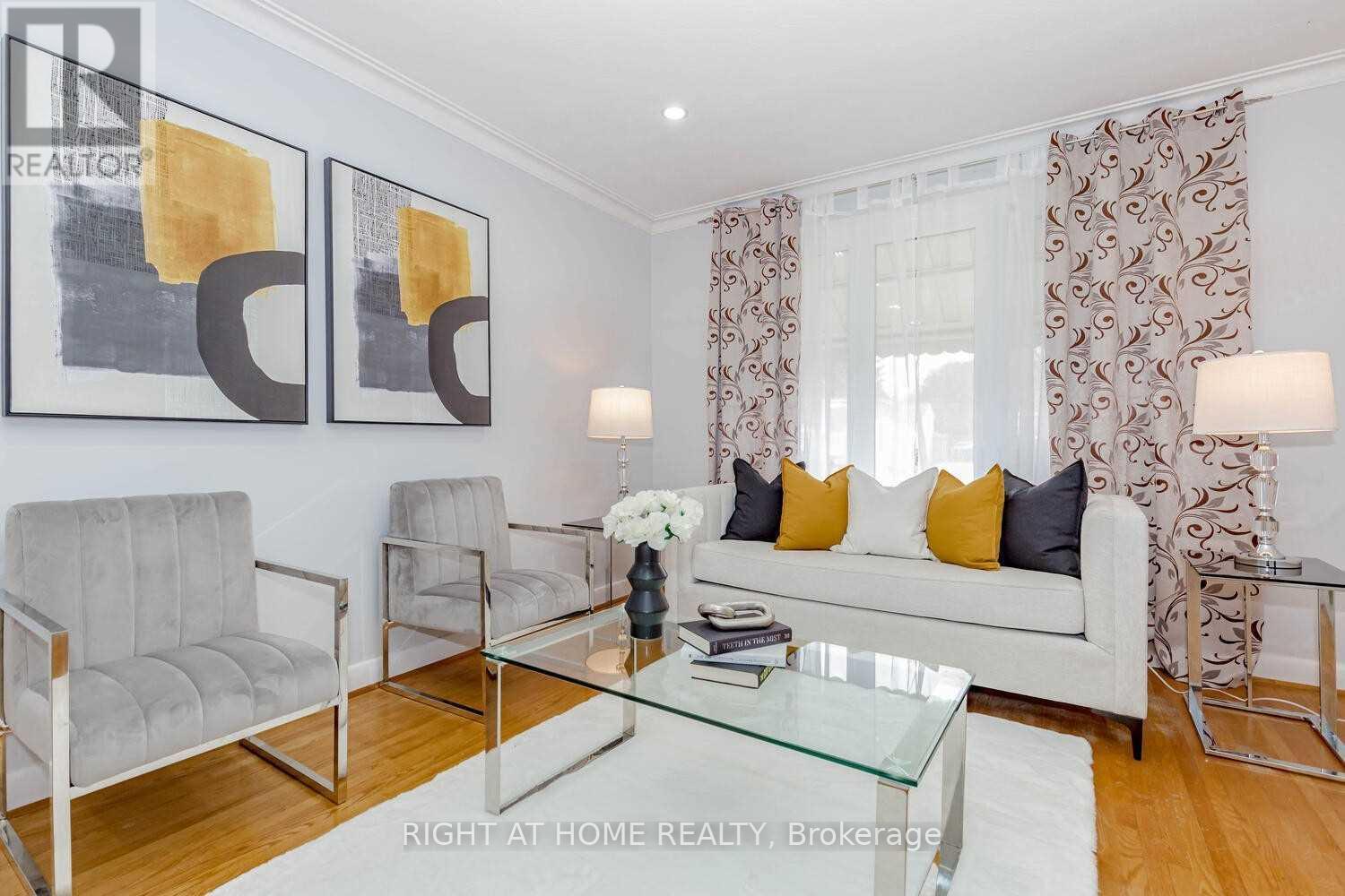 1205 Kipling Avenue, Toronto, Ontario  M9B 3M8 - Photo 3 - W12978776