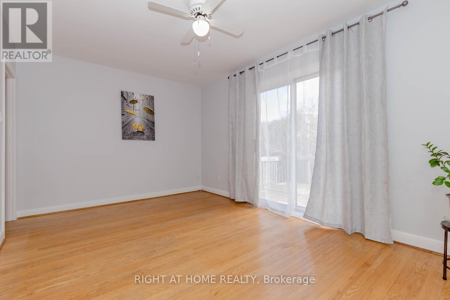 1205 Kipling Avenue, Toronto, Ontario  M9B 3M8 - Photo 7 - W12978776