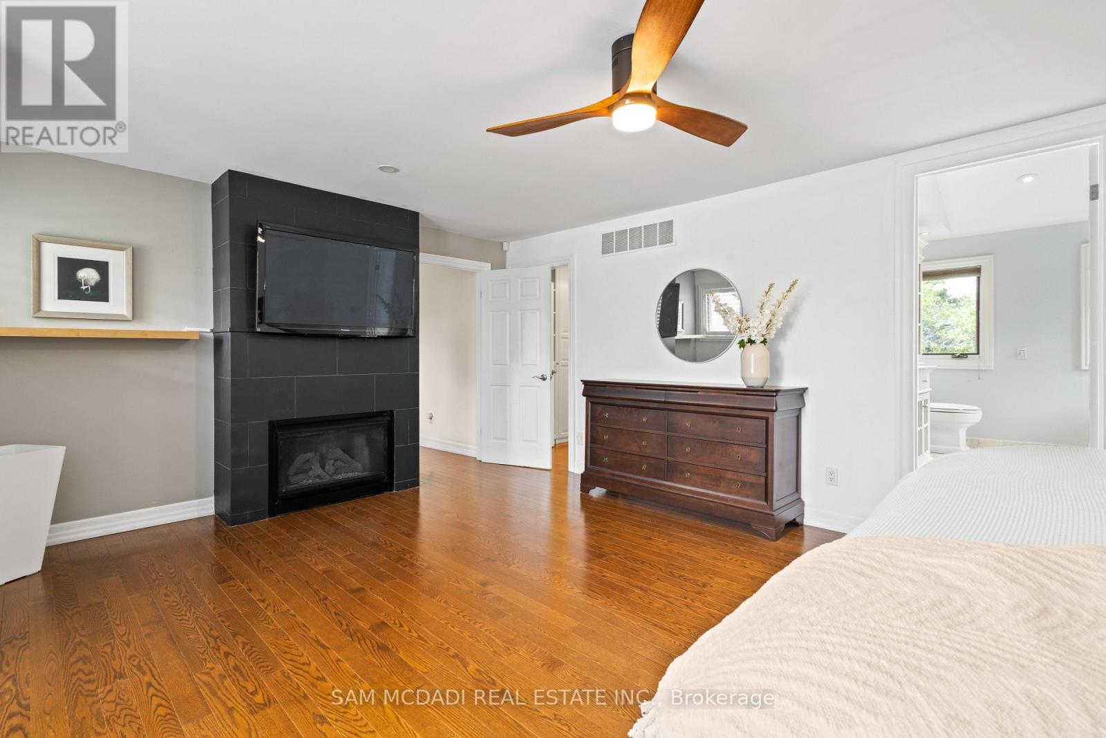 492 Country Club Crescent, Mississauga, Ontario  L5J 2R2 - Photo 23 - W12978782