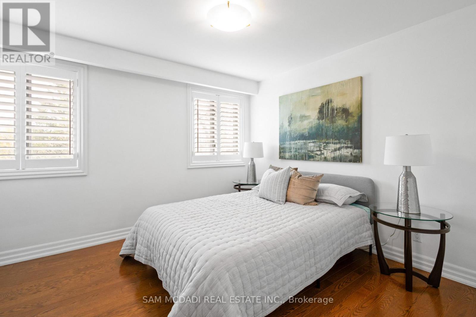 492 Country Club Crescent, Mississauga, Ontario  L5J 2R2 - Photo 26 - W12978782