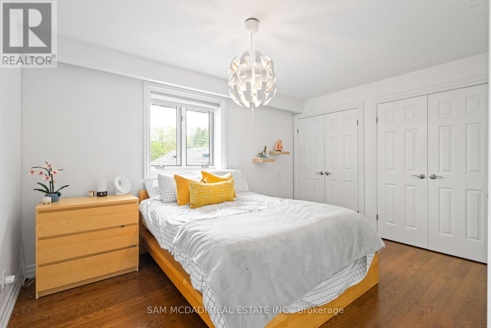 492 Country Club Crescent, Mississauga, Ontario  L5J 2R2 - Photo 27 - W12978782