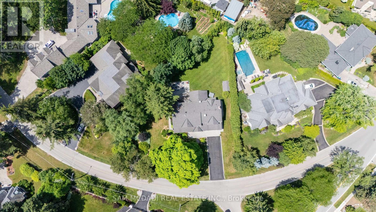 492 Country Club Crescent, Mississauga, Ontario  L5J 2R2 - Photo 39 - W12978782