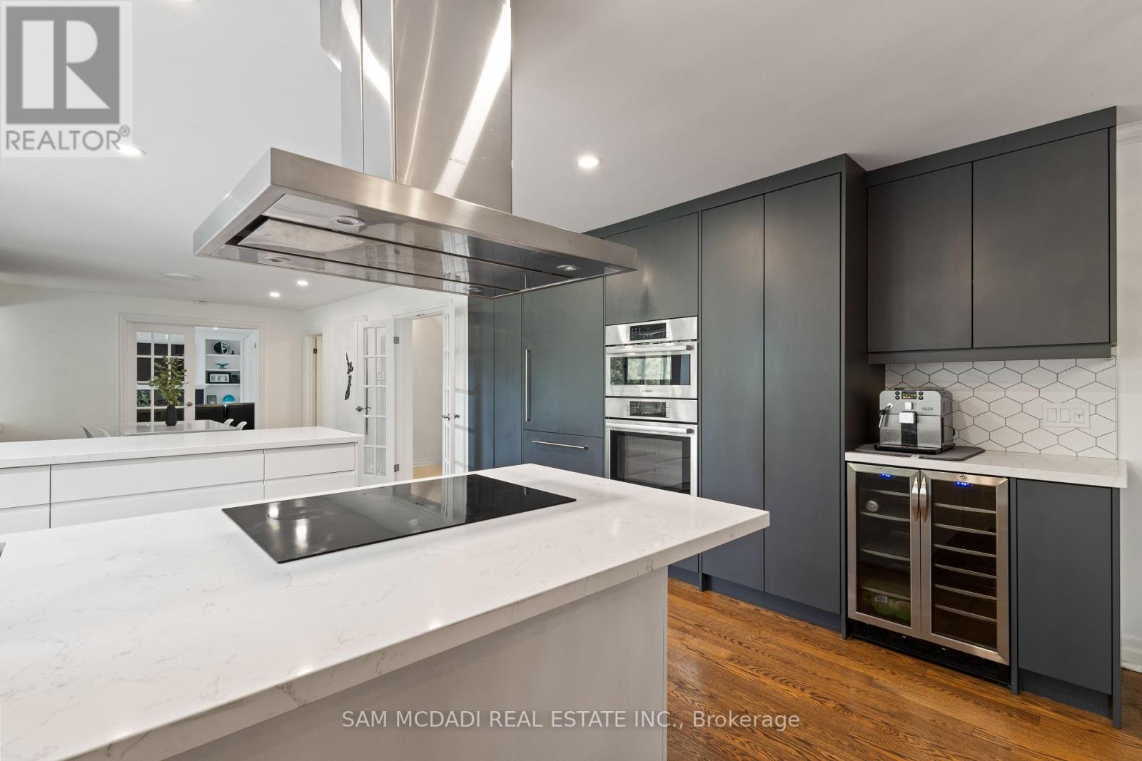 492 Country Club Crescent, Mississauga, Ontario  L5J 2R2 - Photo 8 - W12978782