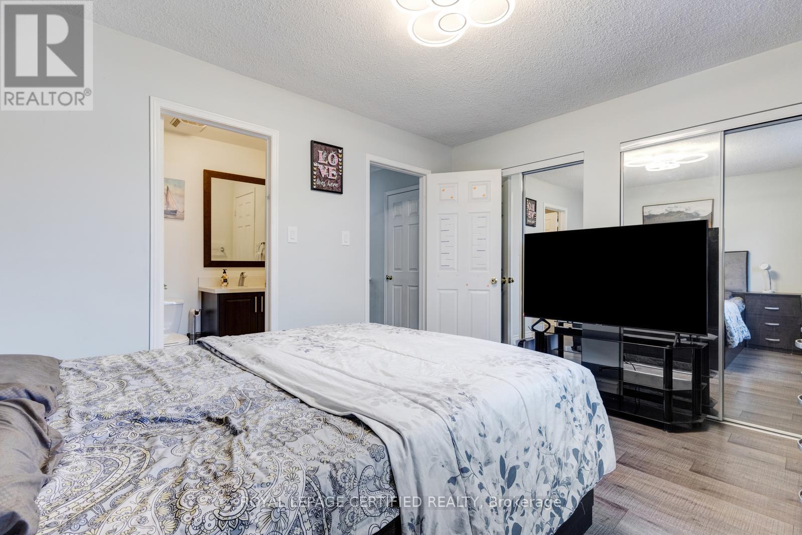 299 Pressed Brick Drive N, Brampton, Ontario  L6V 4L2 - Photo 26 - W12978796