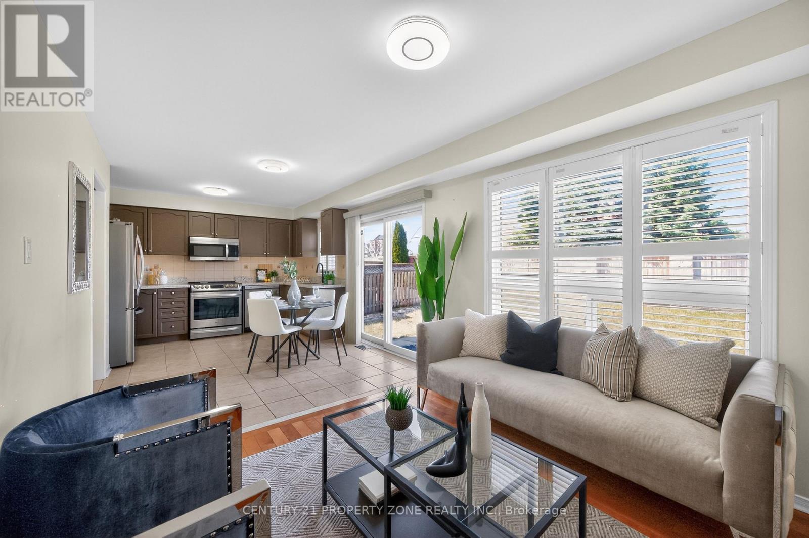 16 Sweet Clover Crescent, Brampton, Ontario  L6R 3A2 - Photo 13 - W12978818