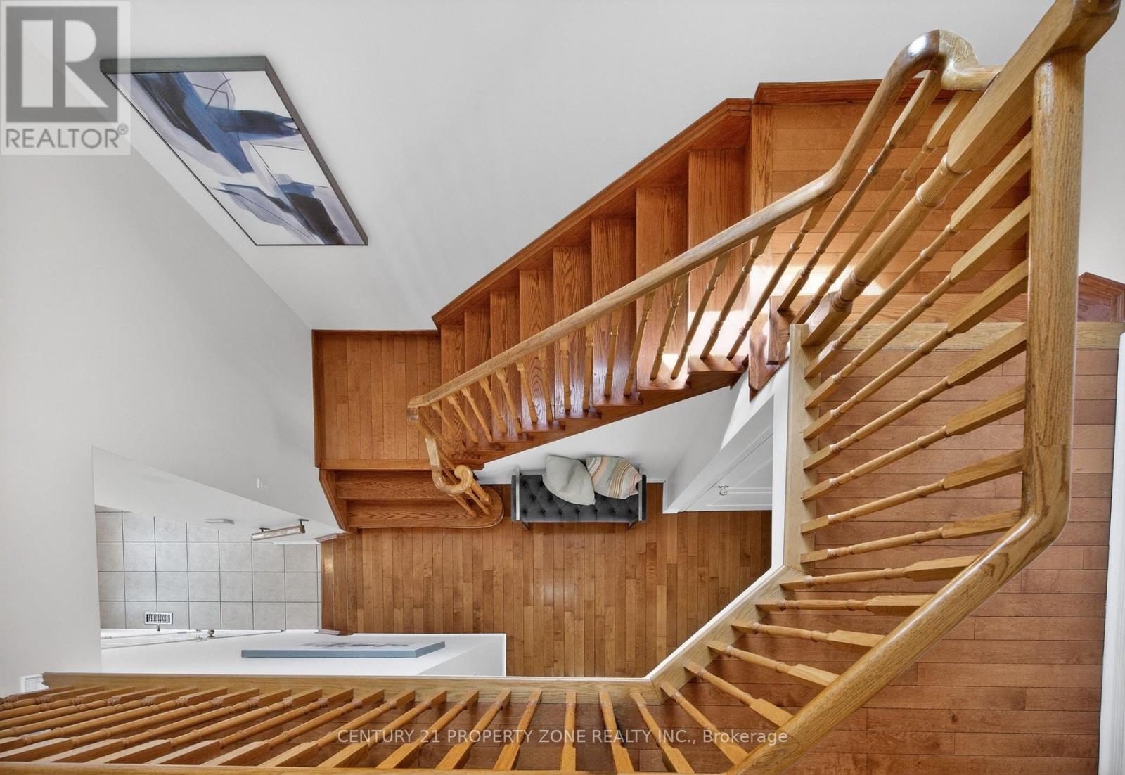 16 Sweet Clover Crescent, Brampton, Ontario  L6R 3A2 - Photo 21 - W12978818