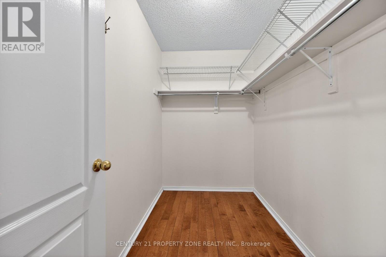 16 Sweet Clover Crescent, Brampton, Ontario  L6R 3A2 - Photo 26 - W12978818