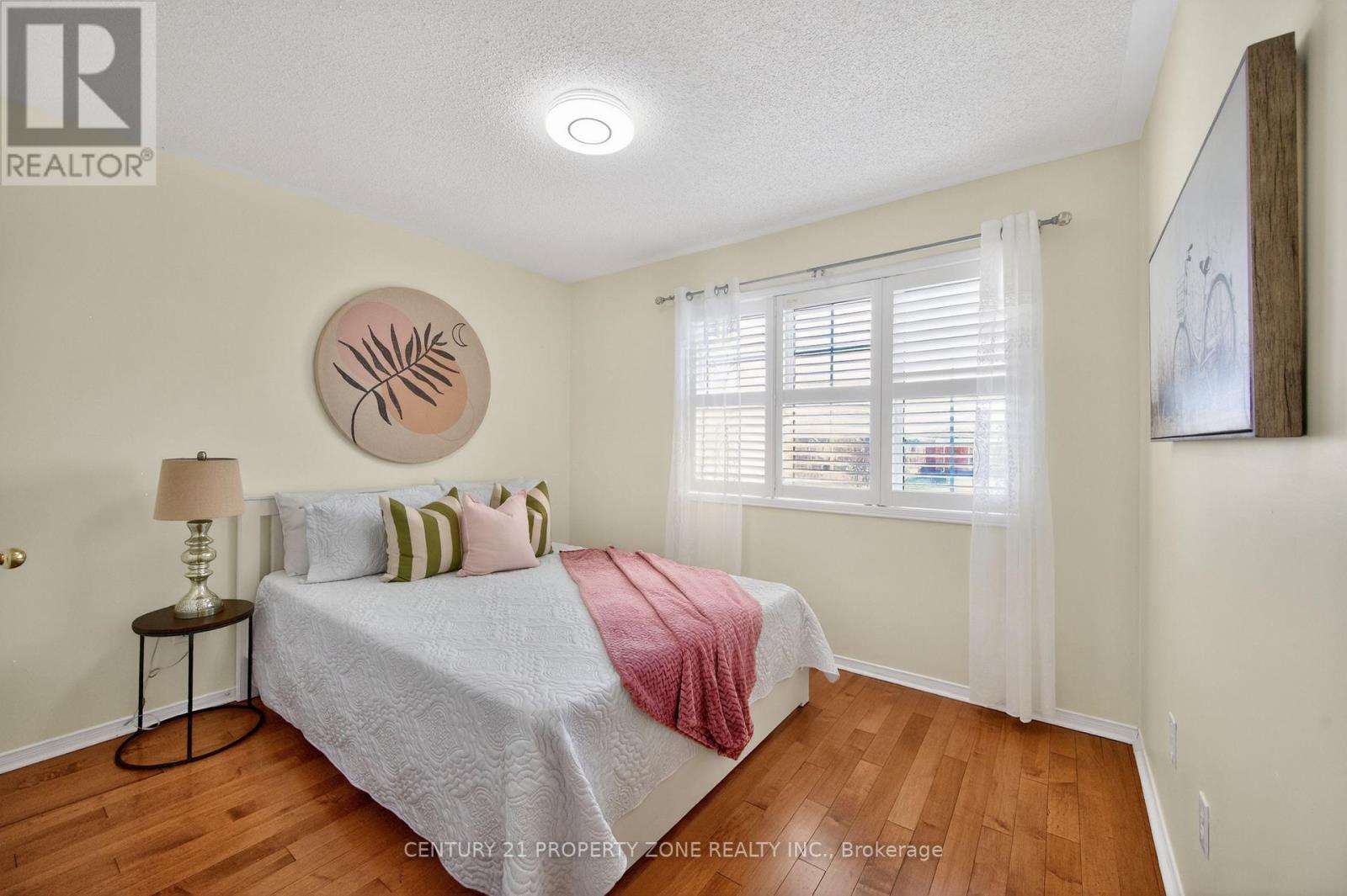 16 Sweet Clover Crescent, Brampton, Ontario  L6R 3A2 - Photo 30 - W12978818