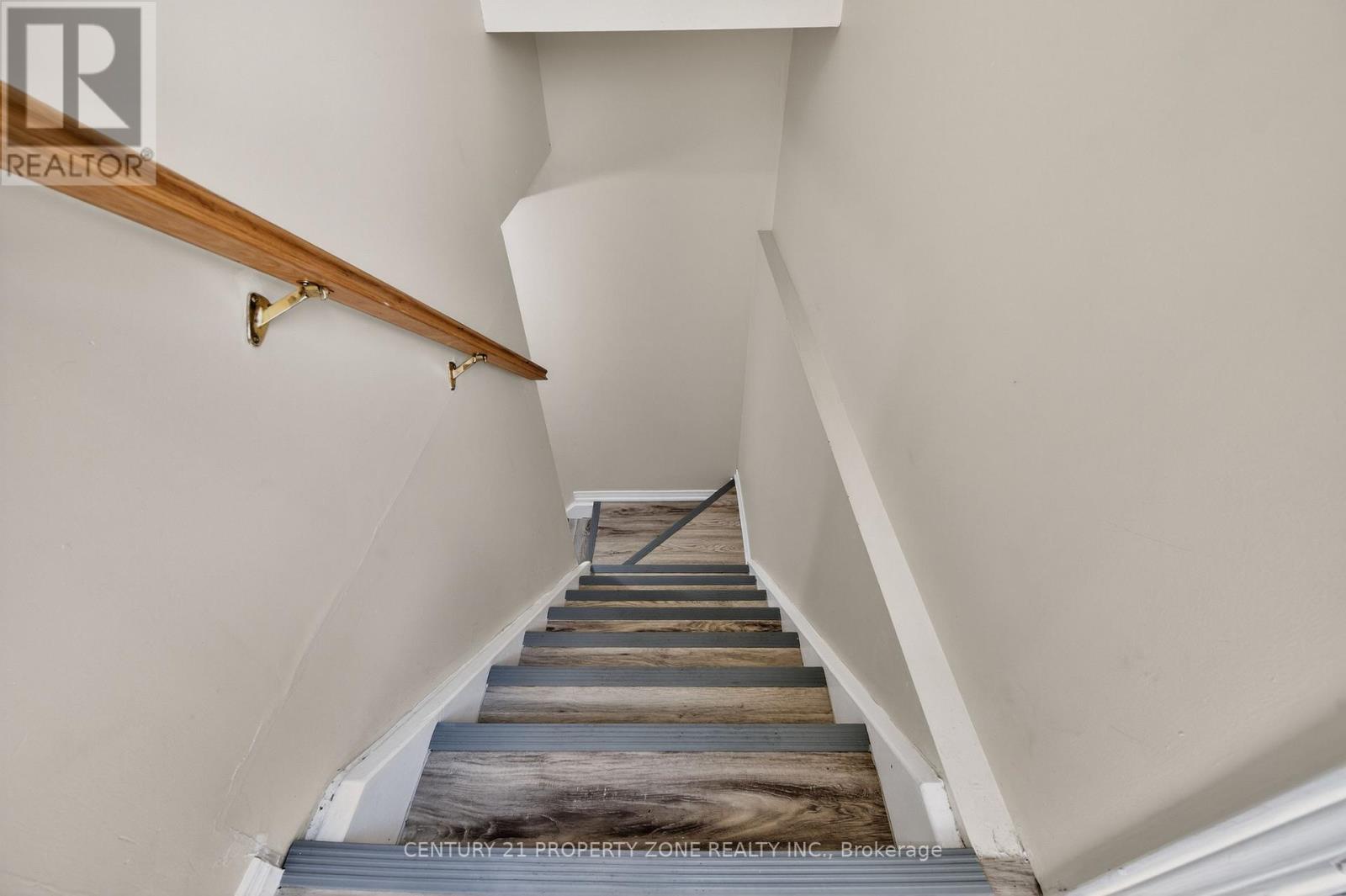 16 Sweet Clover Crescent, Brampton, Ontario  L6R 3A2 - Photo 36 - W12978818