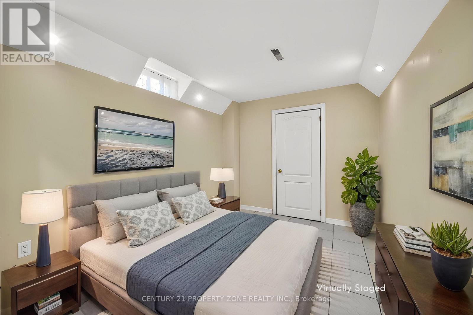 16 Sweet Clover Crescent, Brampton, Ontario  L6R 3A2 - Photo 39 - W12978818