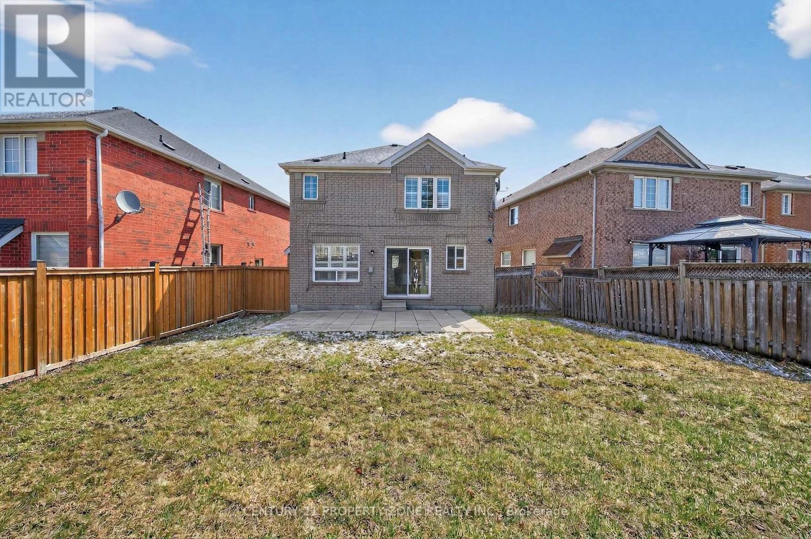 16 Sweet Clover Crescent, Brampton, Ontario  L6R 3A2 - Photo 46 - W12978818