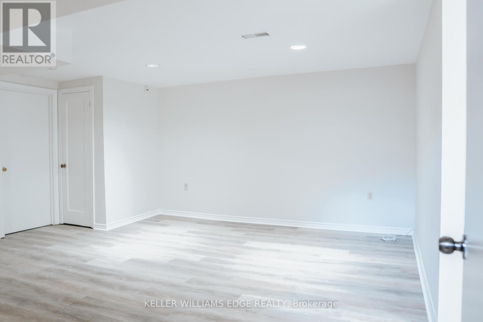 Basement - 2251 Joyce Street, Burlington, Ontario  L7R 2B6 - Photo 10 - W12978858