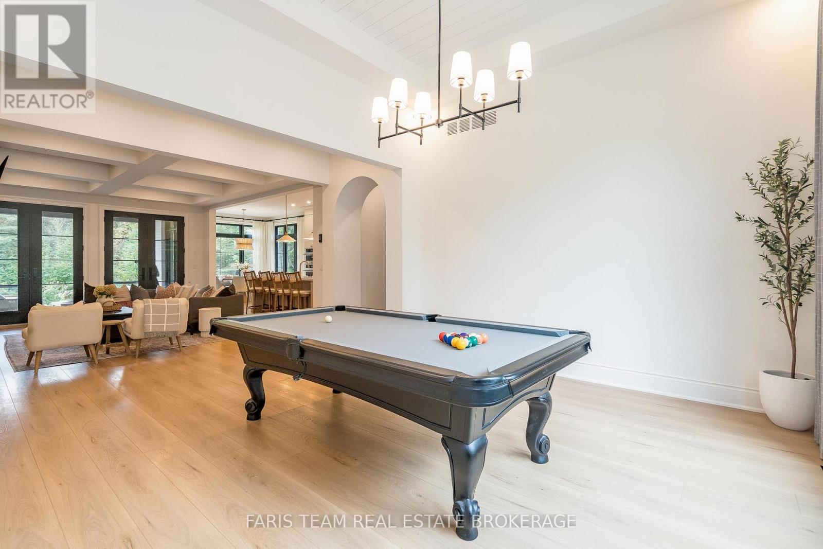 4 Sycamore Circle, Springwater, Ontario  L0L 2K0 - Photo 12 - S12836170