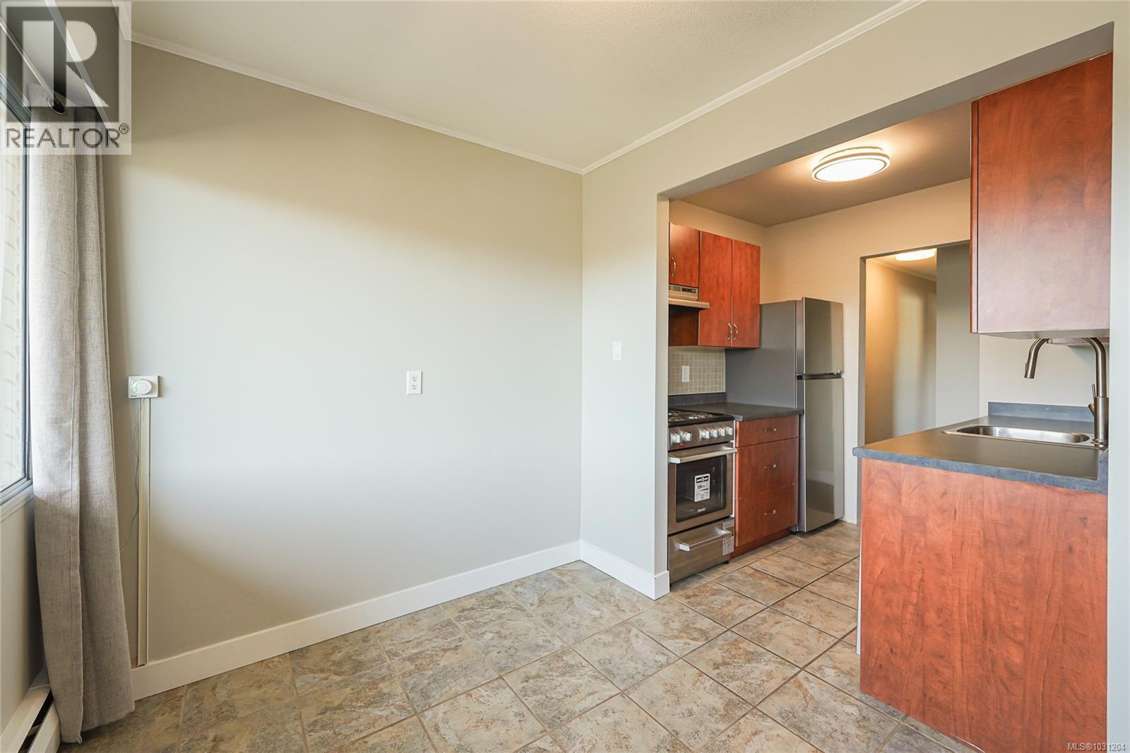 422 964 Heywood Ave, Victoria, British Columbia  V8V 2Y5 - Photo 9 - 1031204