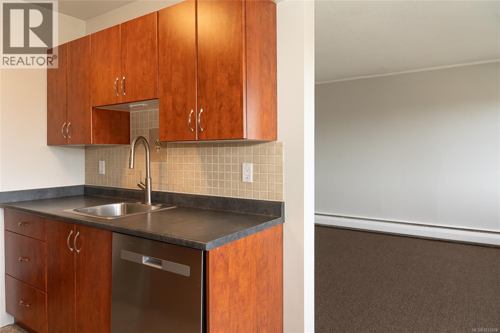 422 964 Heywood Ave, Victoria, British Columbia  V8V 2Y5 - Photo 11 - 1031204