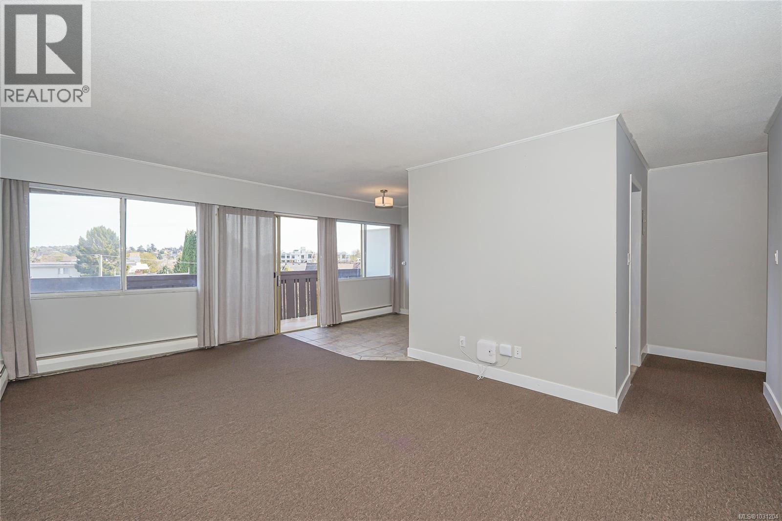 422 964 Heywood Ave, Victoria, British Columbia  V8V 2Y5 - Photo 7 - 1031204