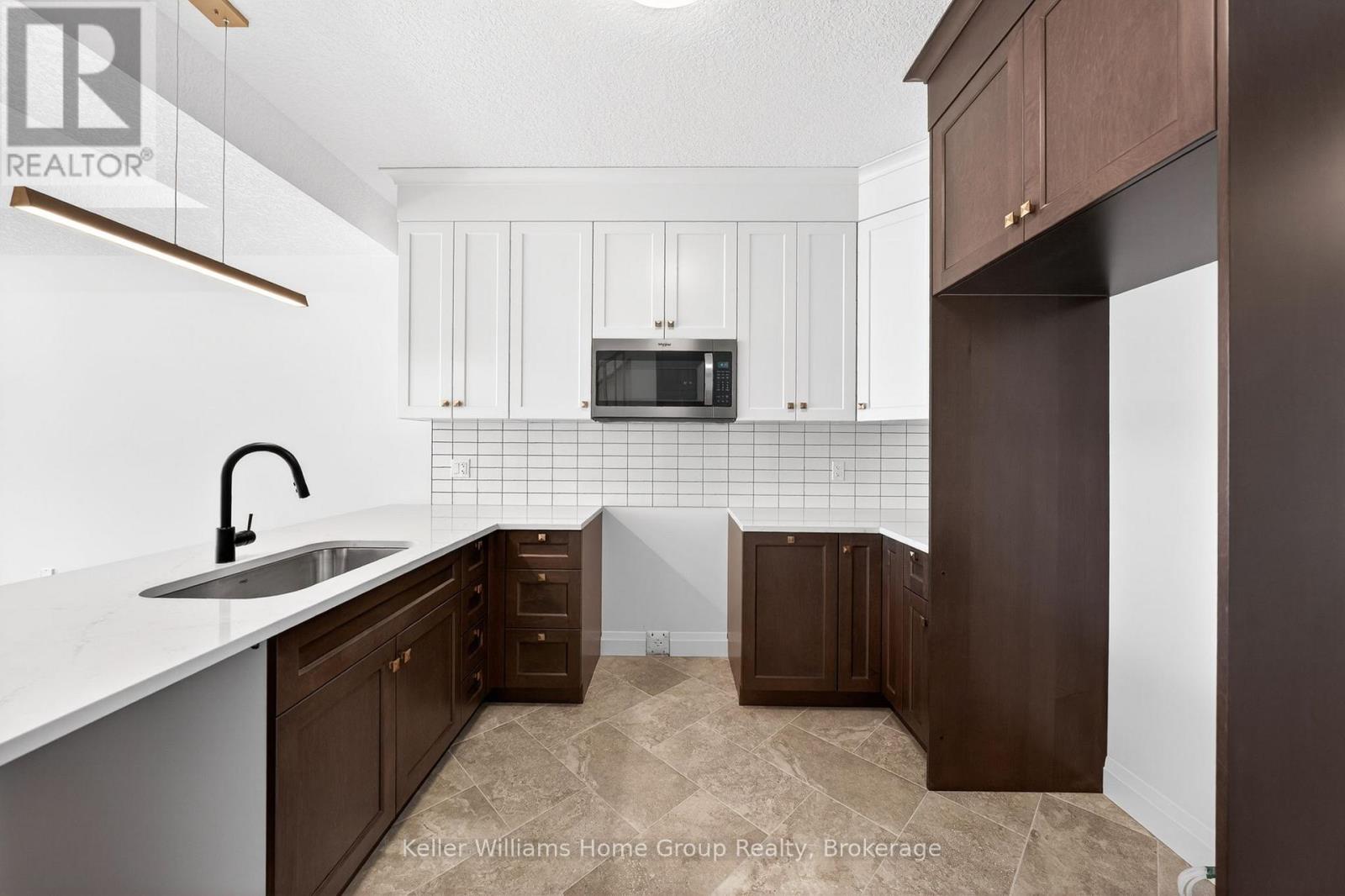 25 Halls Drive, Centre Wellington, Ontario  N0B 1S0 - Photo 13 - X12084257