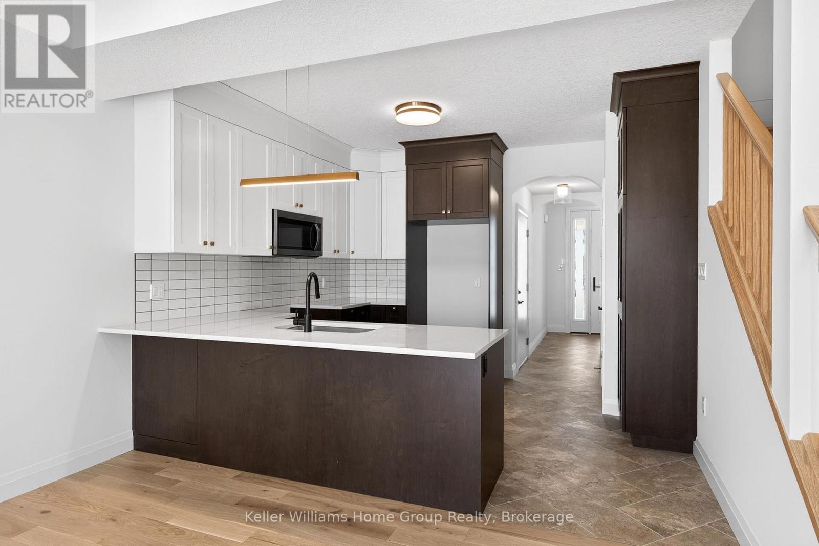 25 Halls Drive, Centre Wellington, Ontario  N0B 1S0 - Photo 11 - X12084257