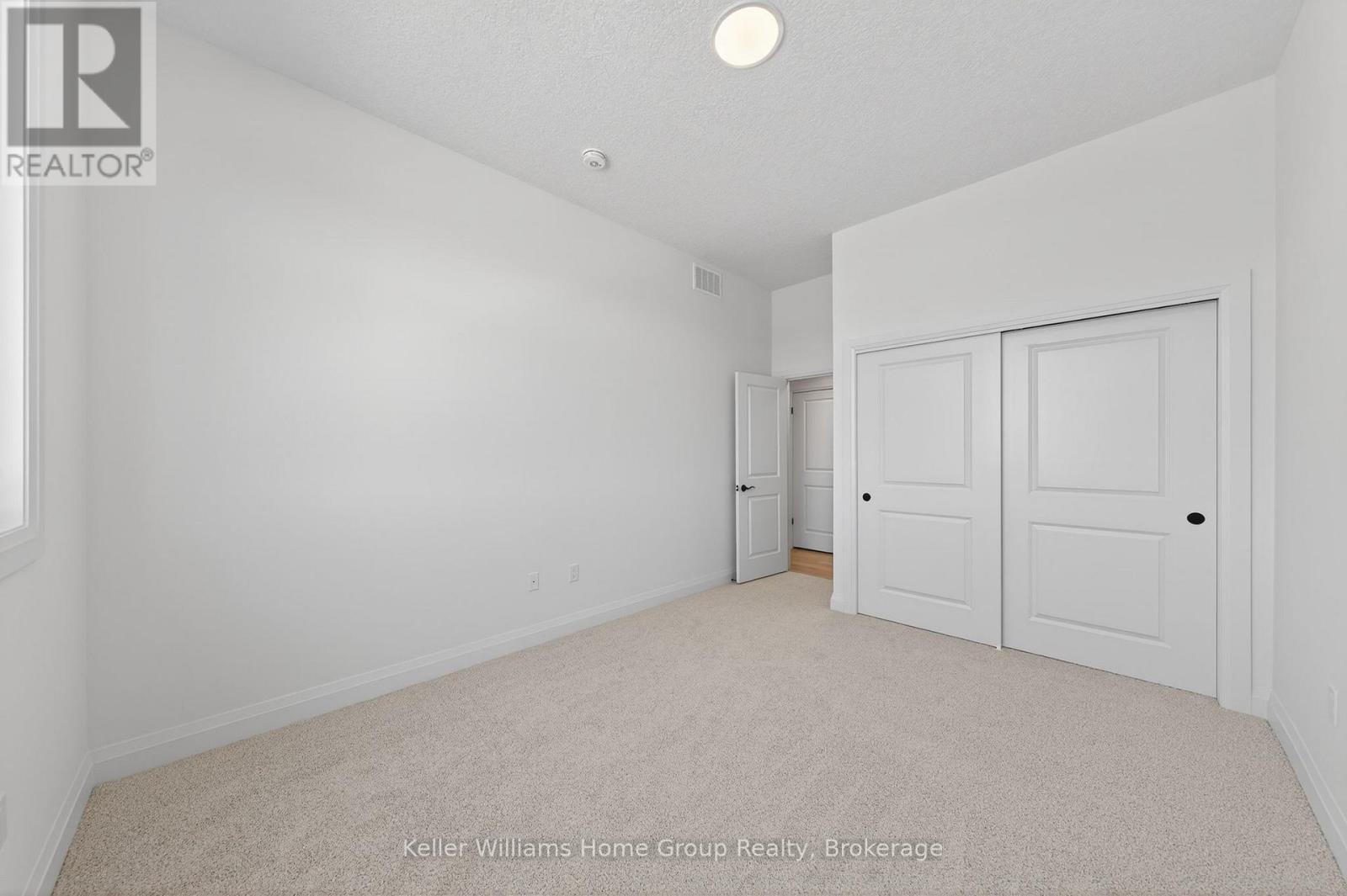 25 Halls Drive, Centre Wellington, Ontario  N0B 1S0 - Photo 33 - X12084257