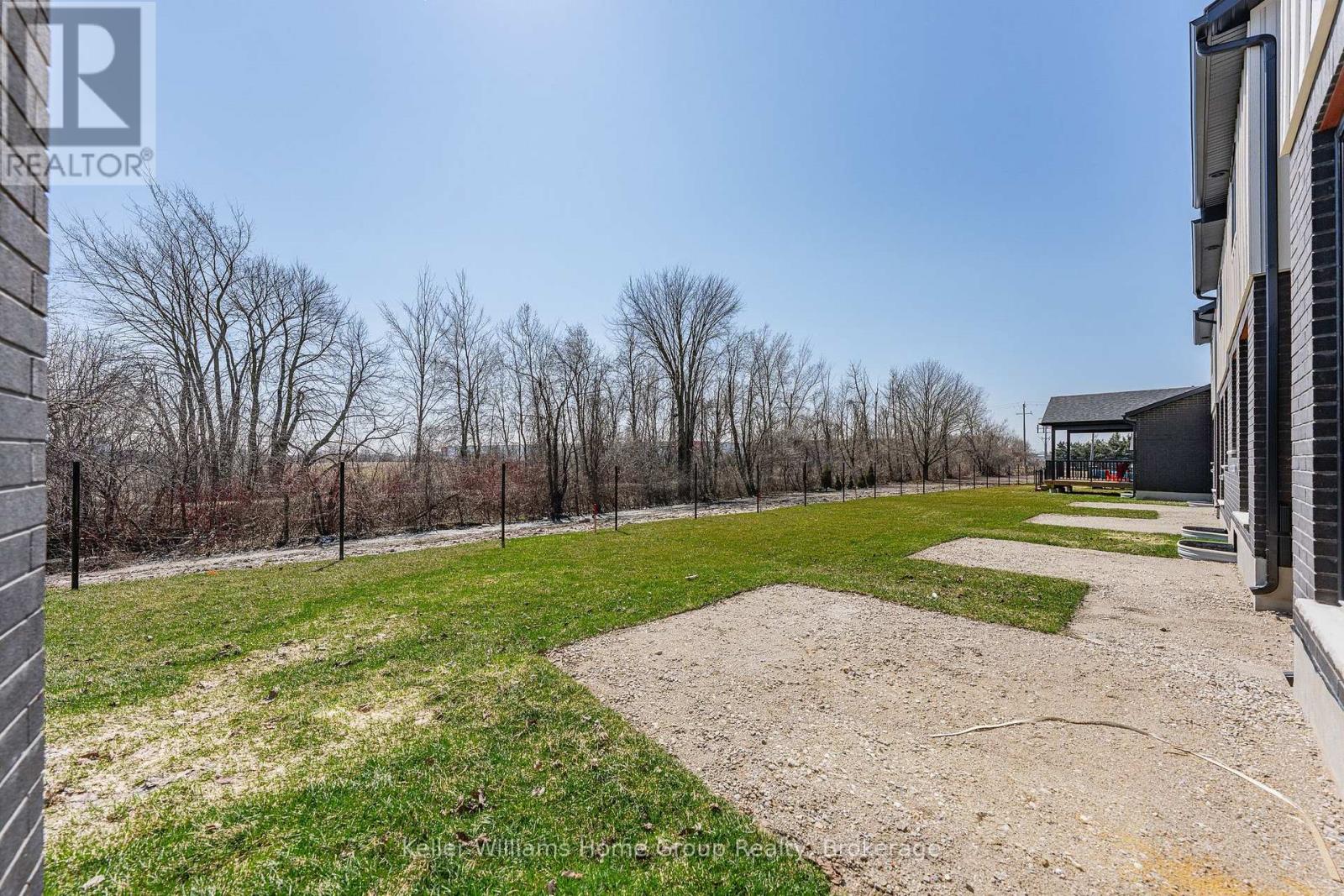 25 Halls Drive, Centre Wellington, Ontario  N0B 1S0 - Photo 50 - X12084257