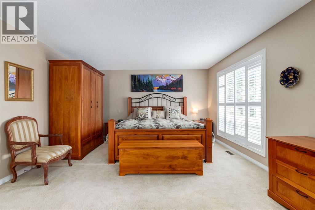 51 Woodacres Crescent SW, Calgary, Alberta  T2W 4V5 - Photo 30 - A2298947