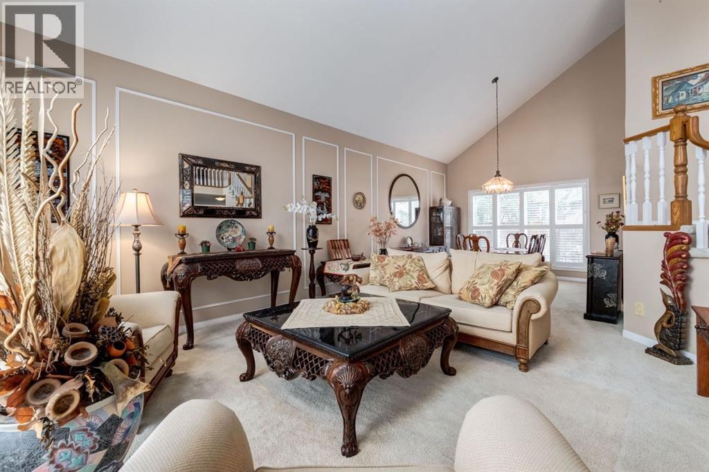 51 Woodacres Crescent SW, Calgary, Alberta  T2W 4V5 - Photo 5 - A2298947