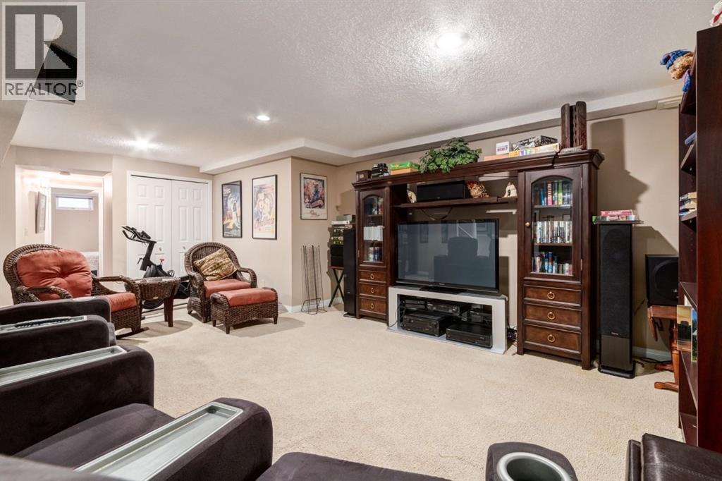 51 Woodacres Crescent SW, Calgary, Alberta  T2W 4V5 - Photo 41 - A2298947