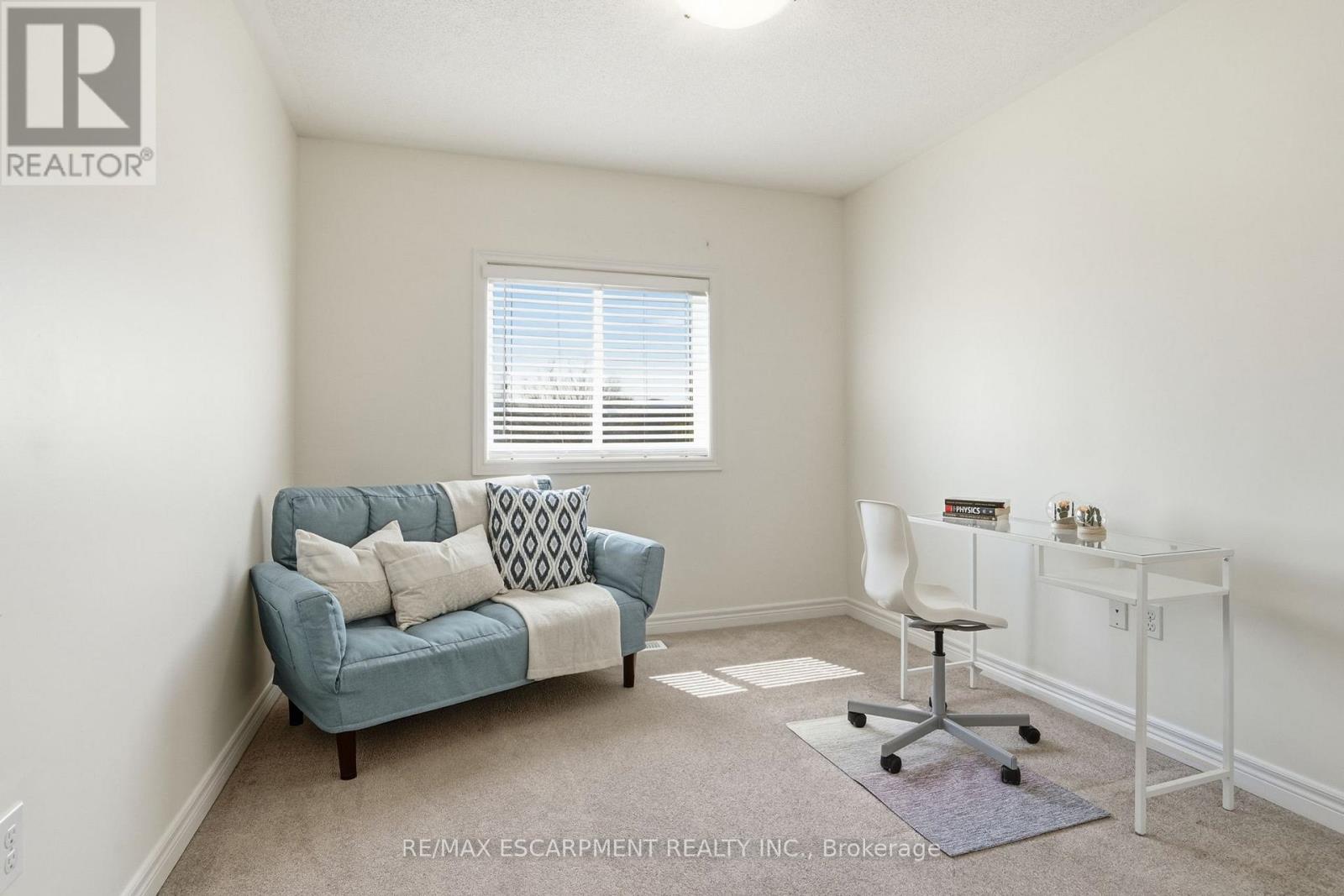 13 Marina Point Crescent, Hamilton, Ontario  L8E 0E4 - Photo 21 - X12978756