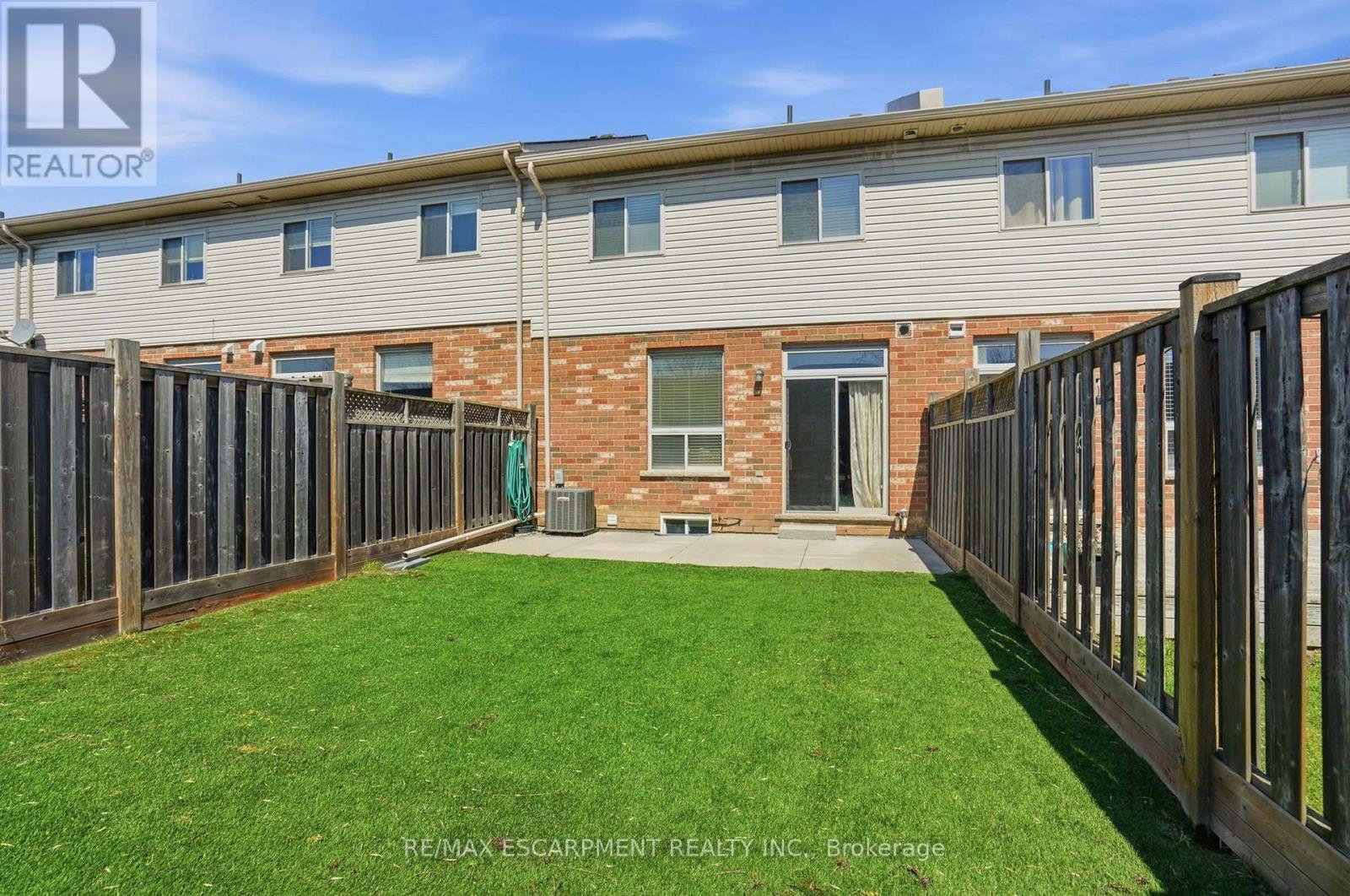 13 Marina Point Crescent, Hamilton, Ontario  L8E 0E4 - Photo 38 - X12978756